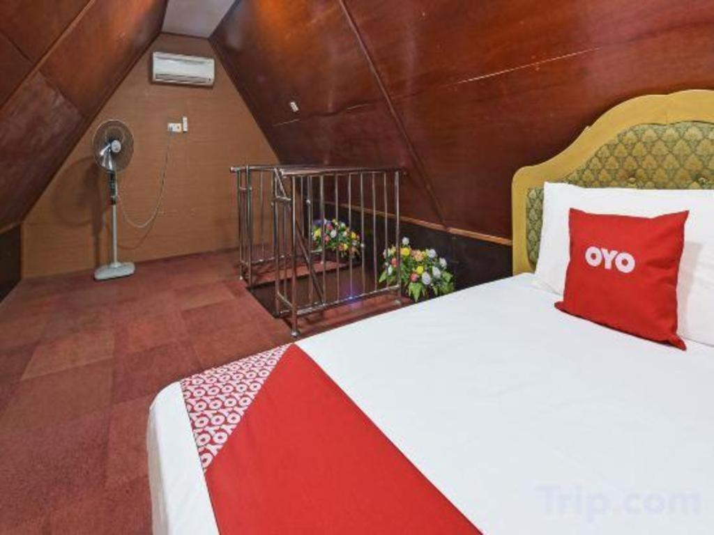 Oyo 90642 Twin Mutiara Chalet & Homestay Jeli Exterior foto